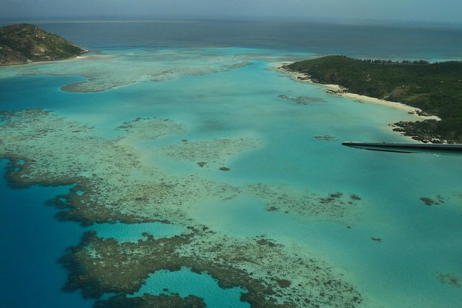 1-Hour Whitsunday Islands and Heart Reef Scenic Flight - Two passes over Hill Inlet