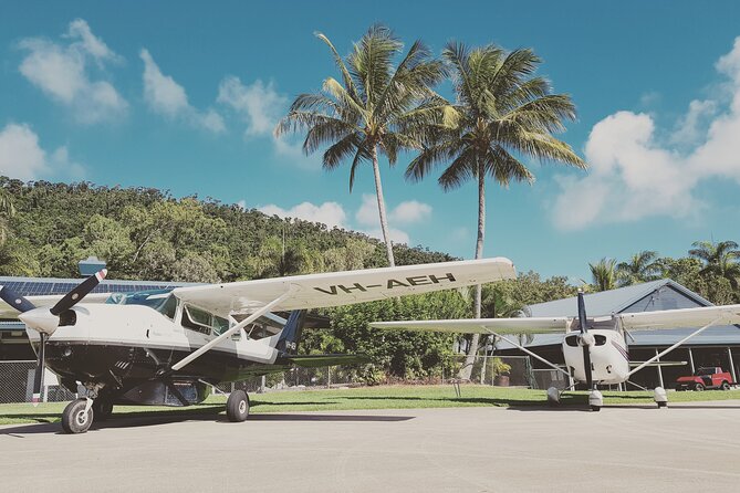 1-Hour Whitsunday Islands and Heart Reef Scenic Flight - The Great Barrier Reef at low level