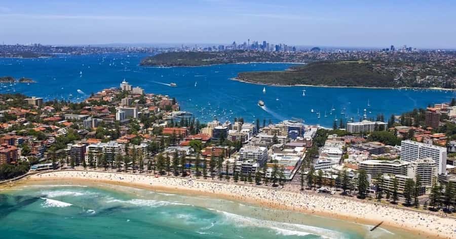 30 Minute Shared Sydney Harbour Scenic Helicopter Tour - Coogee and Bondi from the air