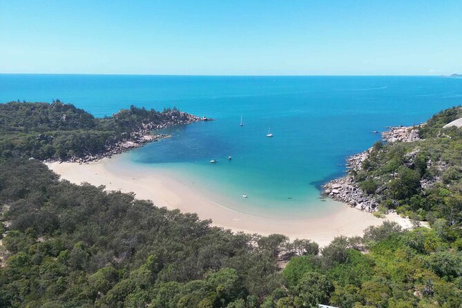 4H Snorkeling and Fishing Cruise on Magnetic Island - Florence Bay: the main snorkeling appeal