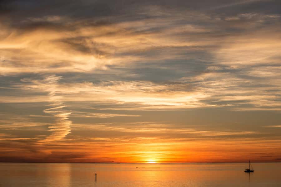 Adelaide: Half-day McLaren Vale & Glenelg Wine Tasting Tour - Returning along the coast to Glenelg