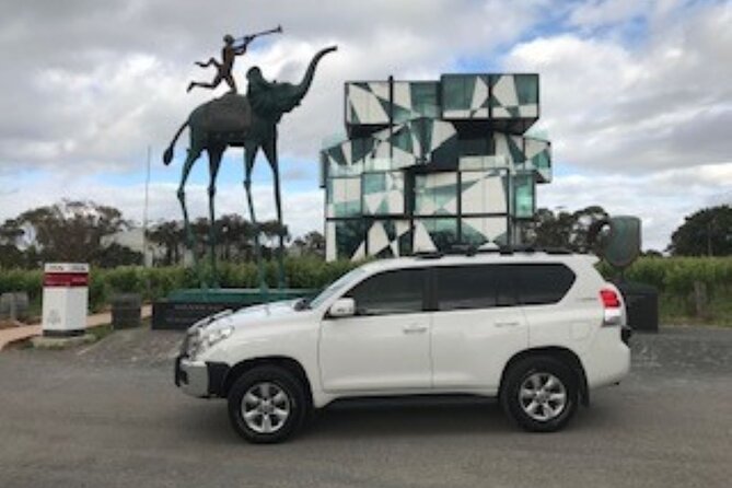 Adelaide Hills and Hahndorf Half-Day Tour from Adelaide - Beer paddle or afternoon tea at Hahndorf Inn