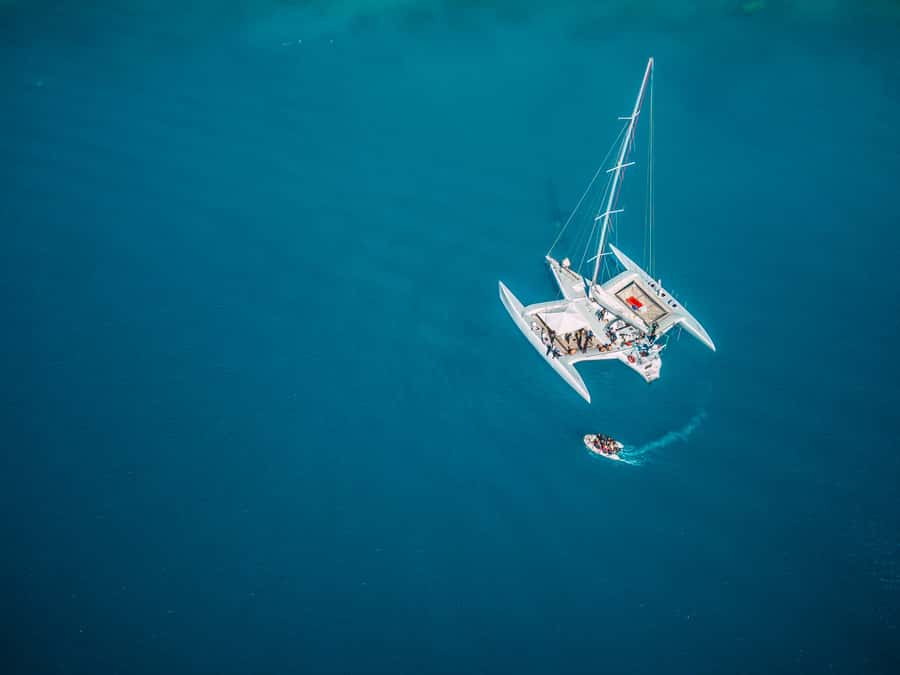 Airlie Beach: 2-Day Whitsunday Islands Sailing Snorkel Tour - Two nights aboard Avatar