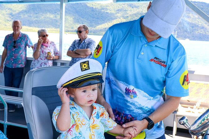 Airlie Beach Glass Bottom Boat Tour - What you see through the glass