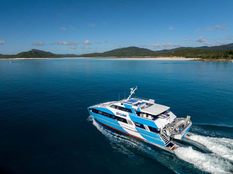 Airlie Beach: Hill Inlet Lookout and Whitehaven Beach Cruise - Five things to know before booking