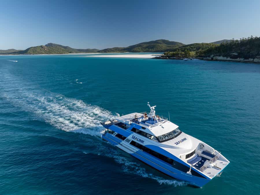 Airlie Beach: Hill Inlet Lookout and Whitehaven Beach Cruise - The return cruise through the Whitsundays