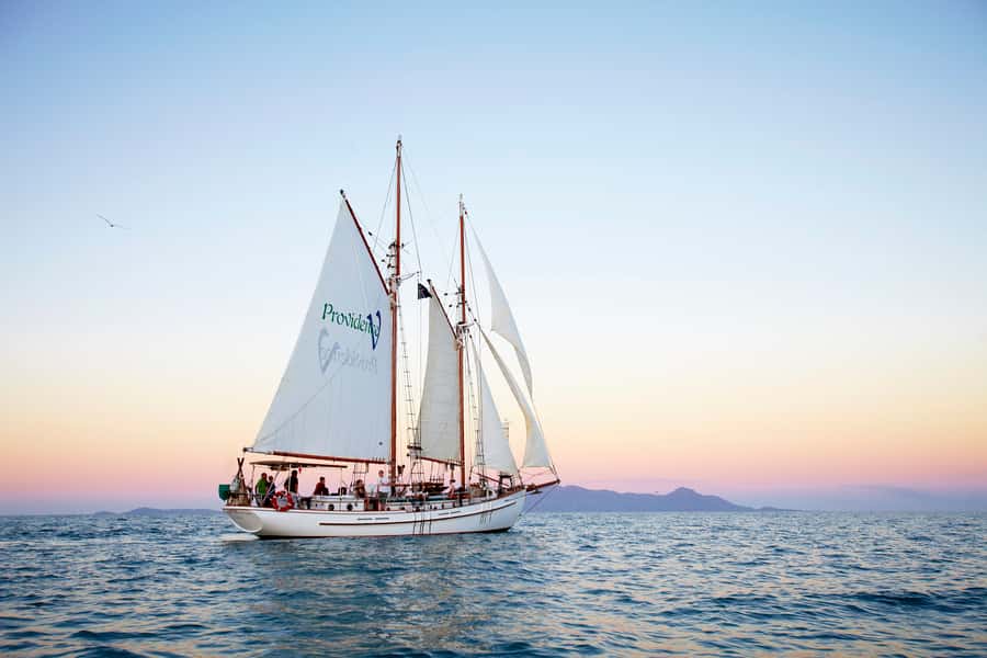 Airlie Beach: Providence Whitsundays Tallship Sunset Sail - First Drink, Safety Briefing, and Settling In