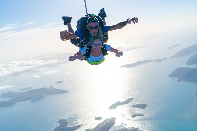 Airlie Beach Tandem Skydive Over the Whitsunday Islands - The 20-minute flight over the Whitsundays