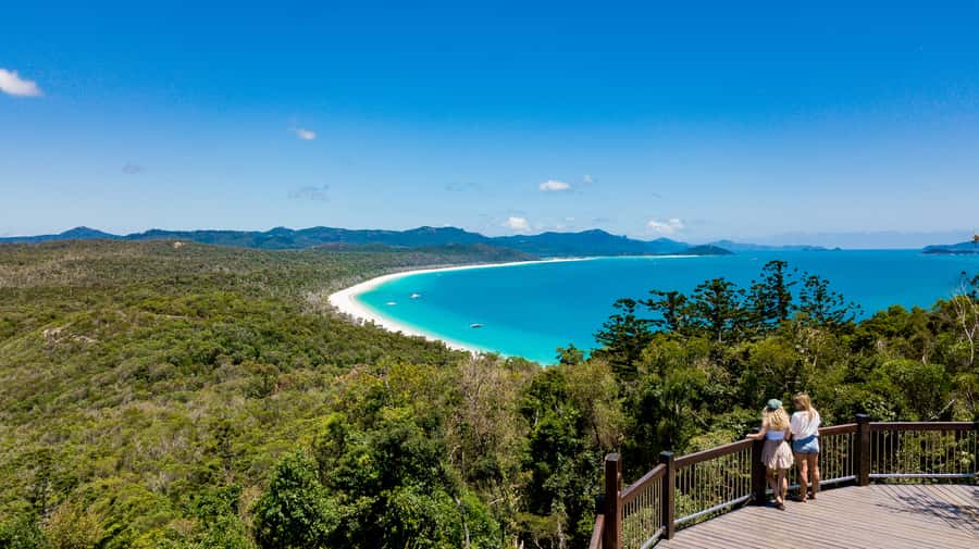 Airlie Beach: Whitehaven Beach Day Tour with Snorkel Option - The crew and the feel of the day