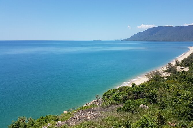 Airport Transfers between Cairns Airport and Cairns City - Wheelchairs, children, and group size