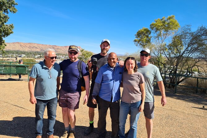 Ayers Rock Day Trip from Alice Springs Including BBQ Dinner - Sunset, sparkling wine, and an Australian barbecue