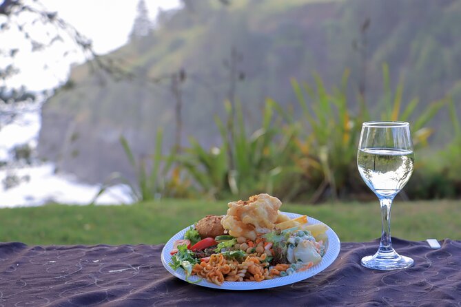 Baunti Fish Fry - Self Drive - A clifftop meal with a weather warning