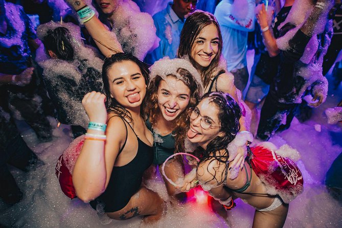 Big Night Out Pub Crawl - Pizza and dancing at Scruffy Murphy’s