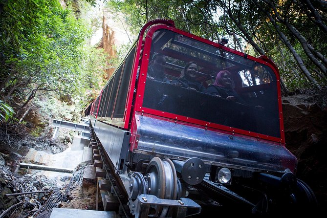Blue Mountains Hop On Hop Off Tour - Waterfalls, galleries, gardens, and walking stops