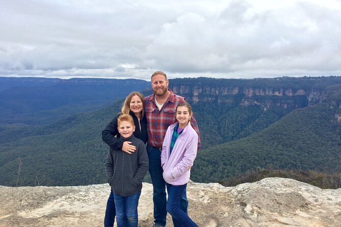 Blue Mountains Private Tour From Sydney, & Featherdale Aussie Animal Park Option - Katoomba lunch and Leura browsing