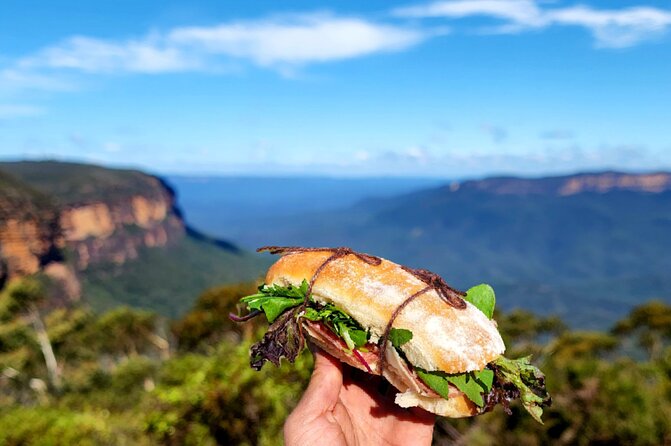 Blue Mountains Small Group Tour with Waterfall Walk & Fresh Lunch - Echo Point and the Three Sisters