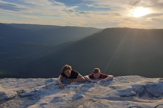 Blue Mountains Small Group Tour with Waterfall Walk & Fresh Lunch - The guide makes the long day easier
