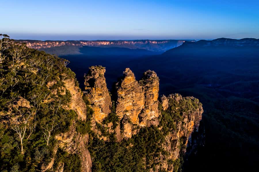 Blue Mountains Sunset Waterfalls Wildlife Tour From Sydney - Echo Point and the Three Sisters cover the icons