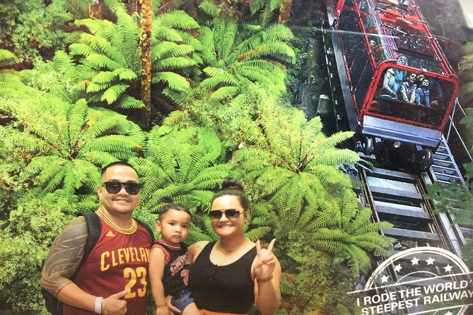 Blue Mountains Tour PRIVATE with Wildlife Park and River Cruise - Echo Point and the Three Sisters