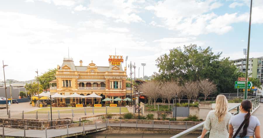 Brisbane: Cruise to Lunch Package: 10:30am-2pm (3.5hr) - Commentary on Indigenous history, settlers, and modern Brisbane