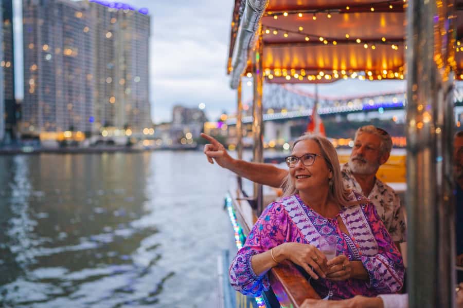 Brisbane: Midday 1.5-Hour Sightseeing Cruise 12.30pm-2.00pm - Tea, Coffee, Cake, and the Licensed Bar