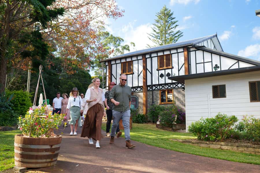 Brisbane: Tamborine Wine & Distillery Tour - The guides shape the whole day