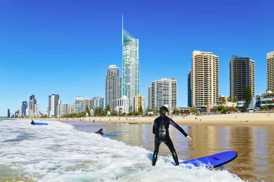 Broadbeach: 2 Hour Surf Experience on the Gold Coast - The first 20 minutes: safety before surfing