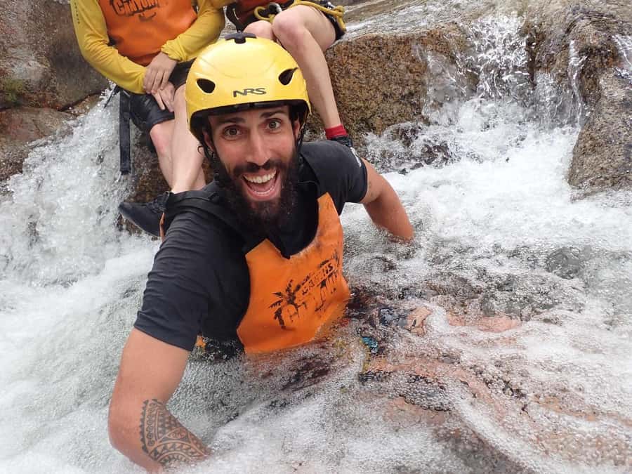 Cairns: Behana Gorge Rainforest Canyoning Tour - What the guide team adds to the day
