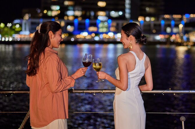 Cairns Catamaran Harbour and Dinner Cruise - Key points before you book