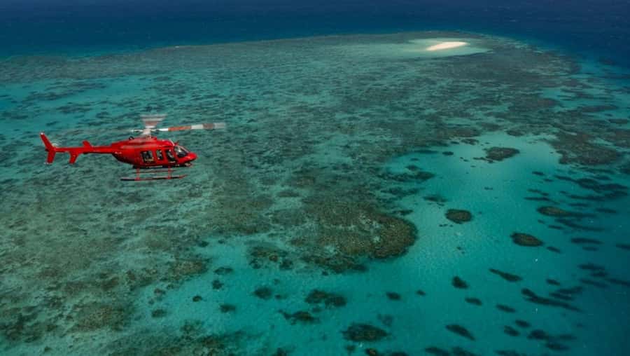 Cairns: Great Barrier Reef 30-Minute Helicopter Flight - Why see the Great Barrier Reef by helicopter?