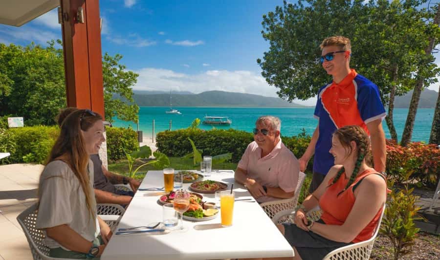 Cairns: Great Barrier Reef and Fitzroy Island Boat Tour - Buffet lunch at Zephyrs Restaurant