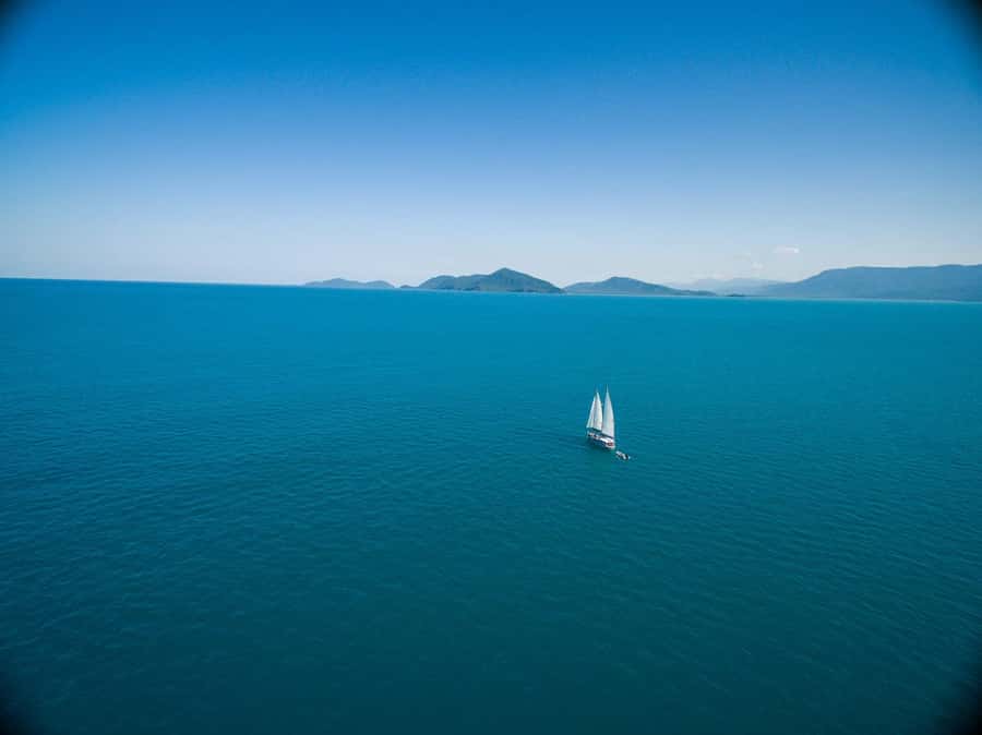 Cairns: Green Island & Great Barrier Reef Sailing Tour - The exclusive reef site and its coral gardens