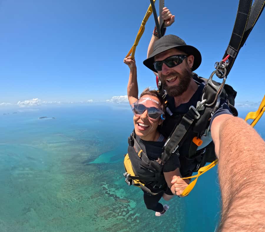 Cairns: Tandem Skydive - What the $247 price really covers