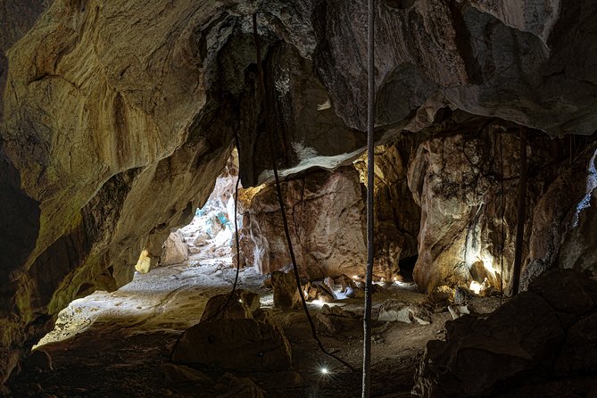 Capricorn Caves Cathedral Cave Tour - The Cathedral chamber and its natural sound
