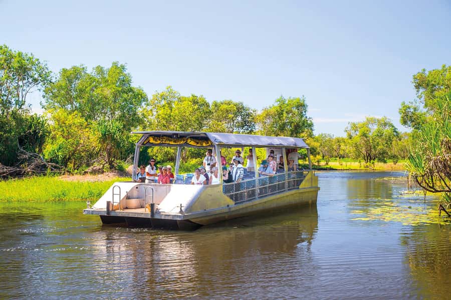 Darwin: Kakadu & Nourlangie Day Trip Plus Billabong Cruise - Buffet lunch and the practical middle of the day