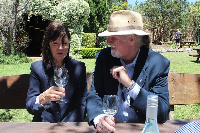 Deluxe Wine Tour to Tamborine Mountain, includes two course lunch - Key details worth knowing