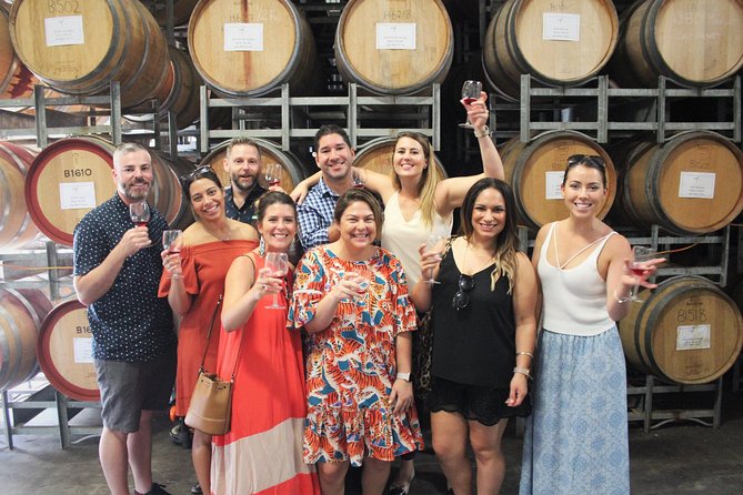 Deluxe Wine Tour to Tamborine Mountain, includes two course lunch - Lunch gives the day its center