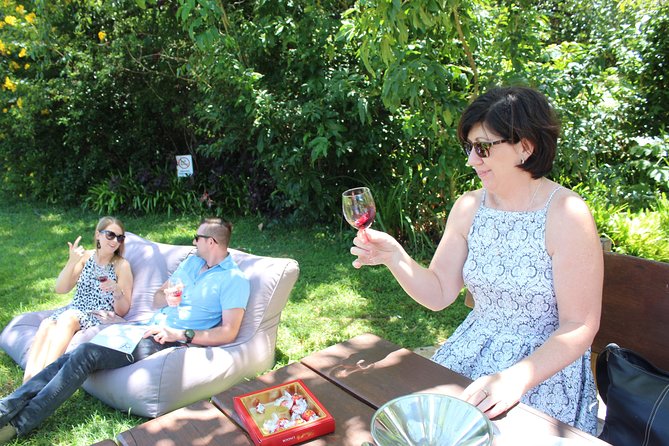 Deluxe Wine Tour to Tamborine Mountain, includes two course lunch - The guides are a major part of the value