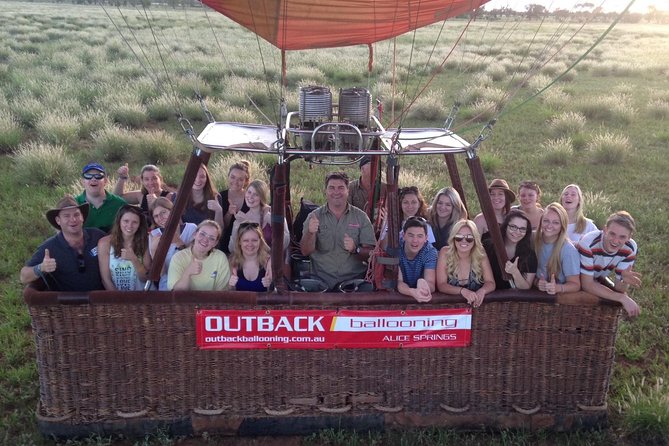 Early Morning Ballooning in Alice Springs - The landing, pack-up, and Outback toast