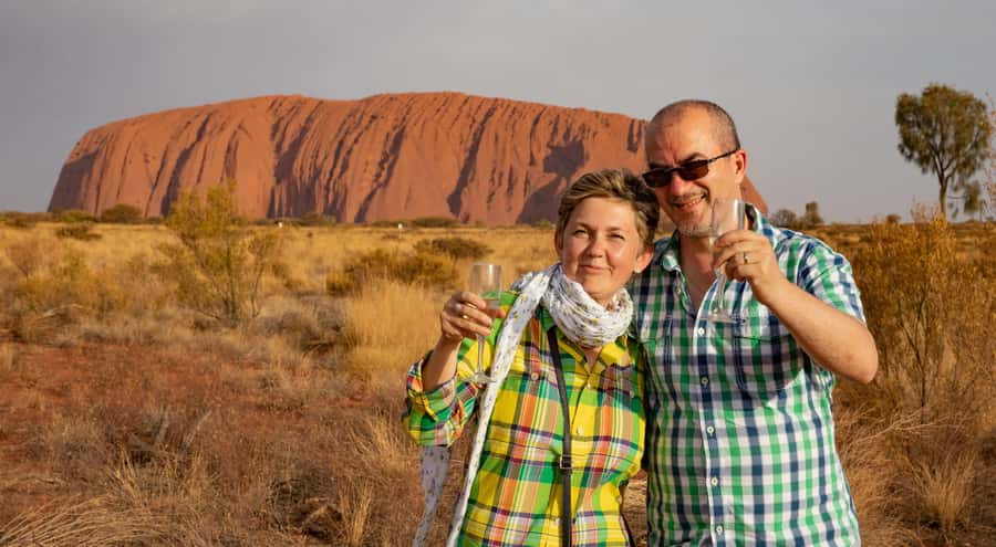 From Alice Springs: Day Trip to Uluru with BBQ Dinner - Sunset at Uluru, followed by a generous BBQ