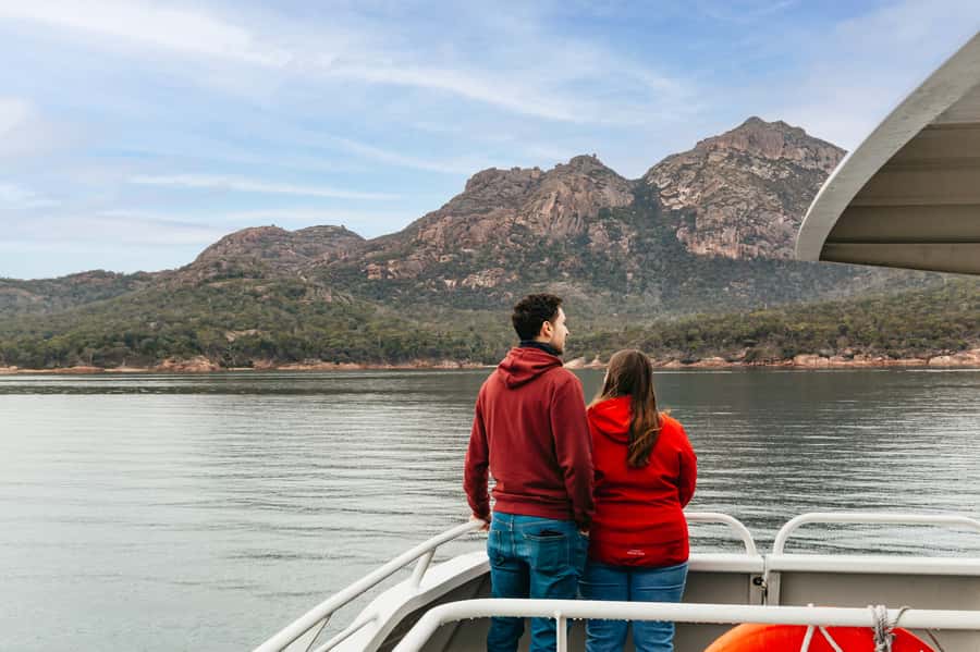 From Coles Bay: Wineglass Bay Cruise with Lunch - Five things worth knowing before you book