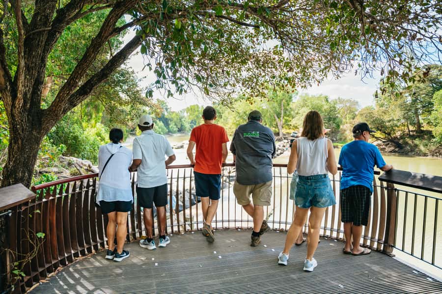 From Darwin: Kakadu Wilderness Escape & Rock Art Day Tour - Corroboree Park Tavern and Corroboree Billabong