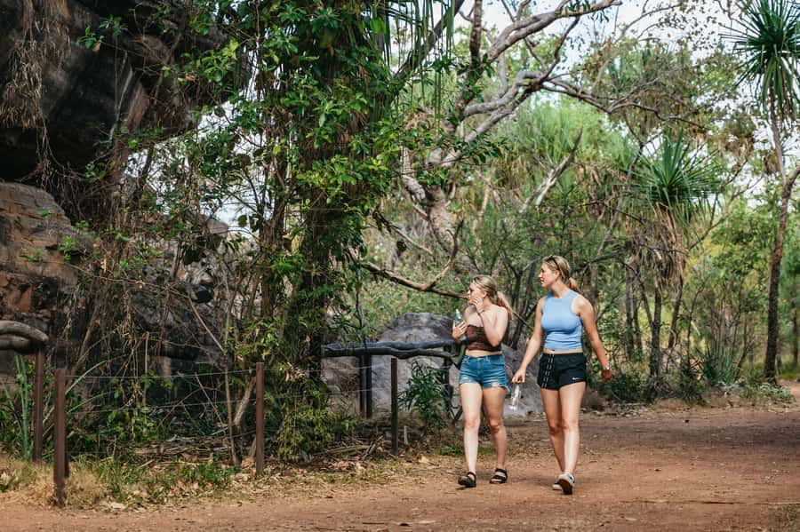 From Darwin: Kakadu Wilderness Escape & Rock Art Day Tour - Ubirr Rock and Kakadu’s ancient art