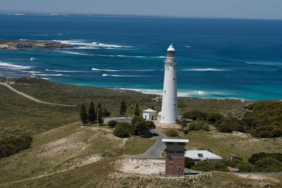 From Fremantle: Rottnest Island Ferry & Bus Day Tour - How the day fits together
