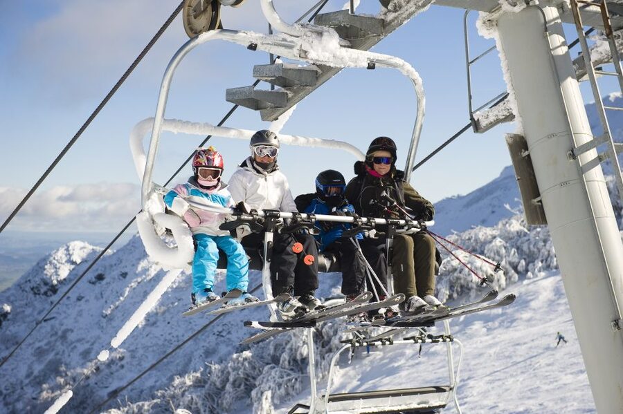 From Melbourne: Day Trip to Mt Buller by Premium Tour Coach - The 4:30pm departure and ride back to Melbourne