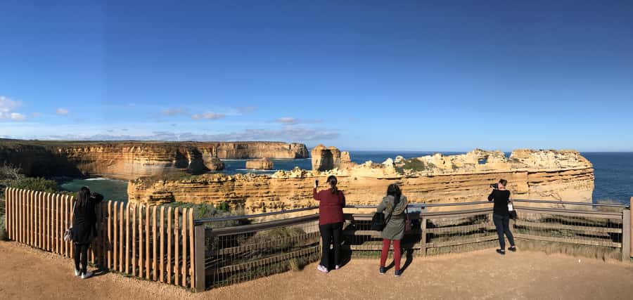 From Melbourne: Great Ocean Road Boutique Tour in Reverse - Lorne and Teddy’s Lookout finish the scenic work
