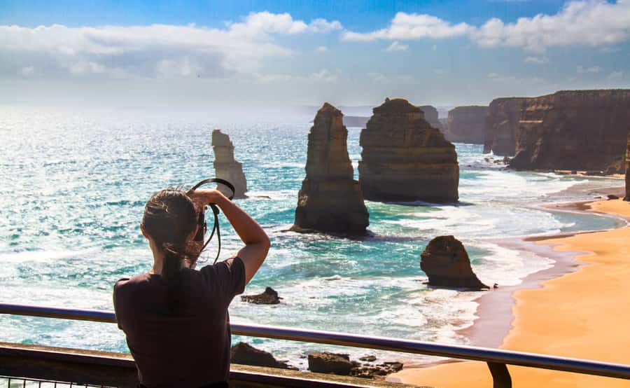 From Melbourne: Great Ocean Road Full-Day Guided Trip - Torquay morning tea and the first ocean views