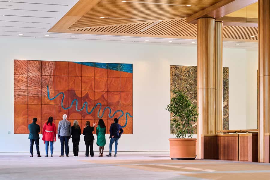 From Sydney: Explore Canberra Includes Buffet Lunch - The early start from Sydney