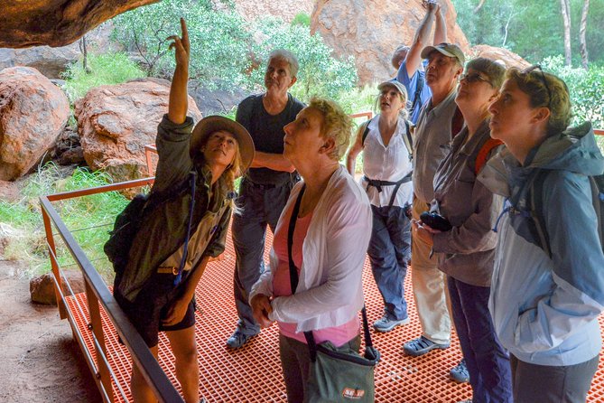 Full Uluru Base Walk at Sunrise Including breakfast - Key points to know before you book