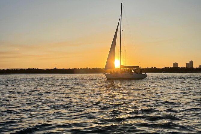 Gold Coast 2 hour Sunset Sailing Cruise with Drinks&Tasting Plate - Key points to know before you book